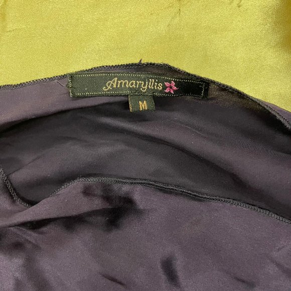 NWOT Amaryllis 1pc Top - Picture 3 of 4